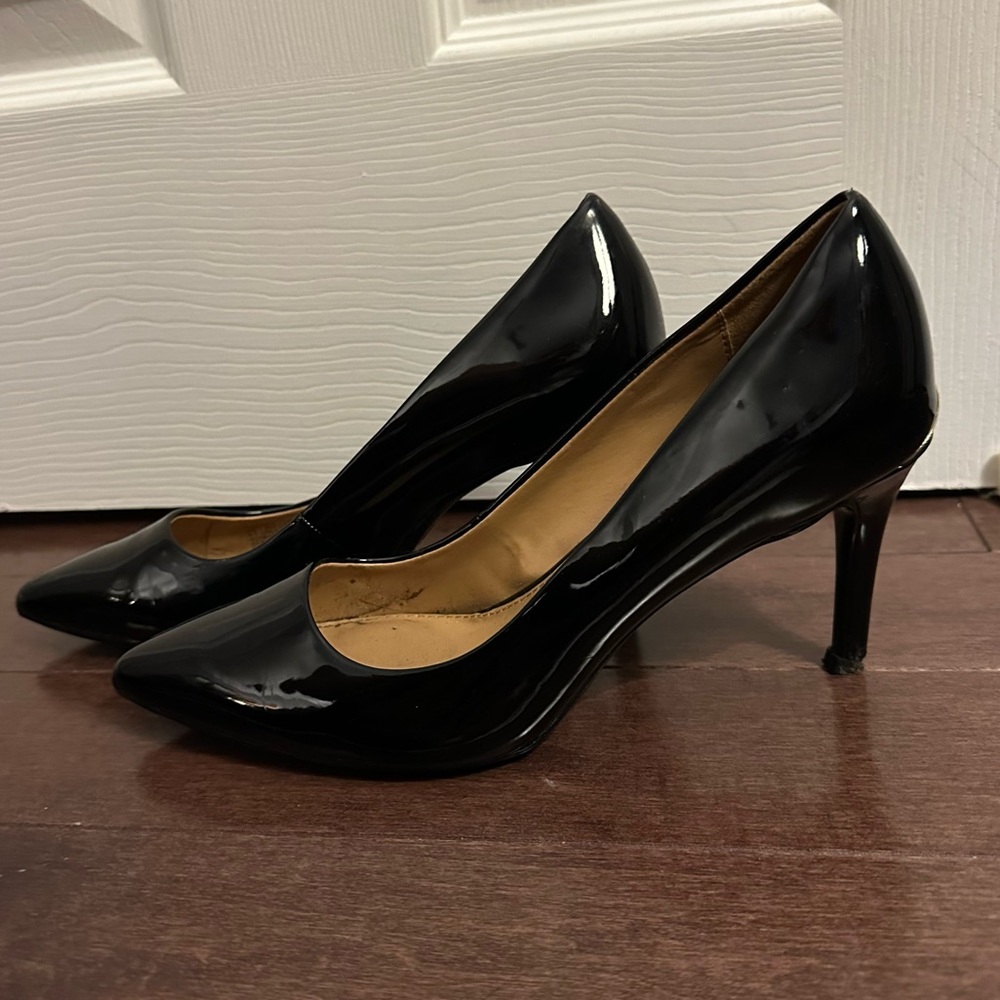 Black patent leather high heels